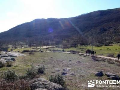 Senderismo Sierra Norte Madrid - Belén Viviente de Buitrago; senderismo en zaragoza